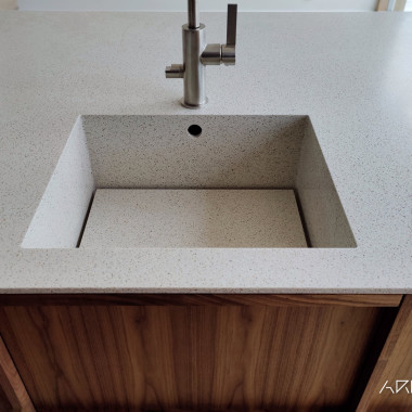 ARKKIkomposiitti -keittiöallas