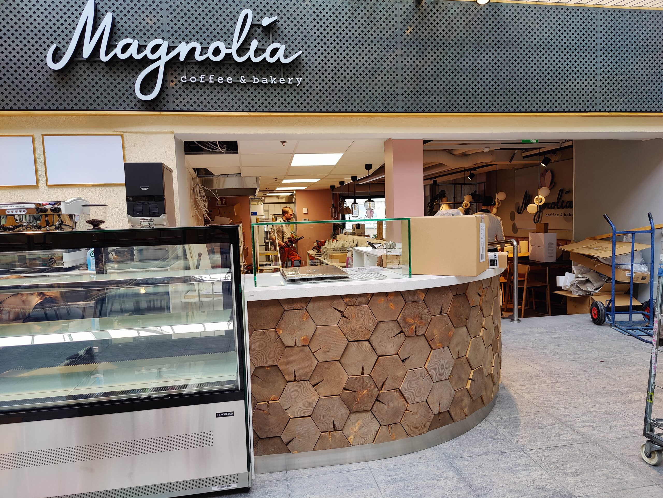 Magnolia Coffee & Bakery, Pekuri