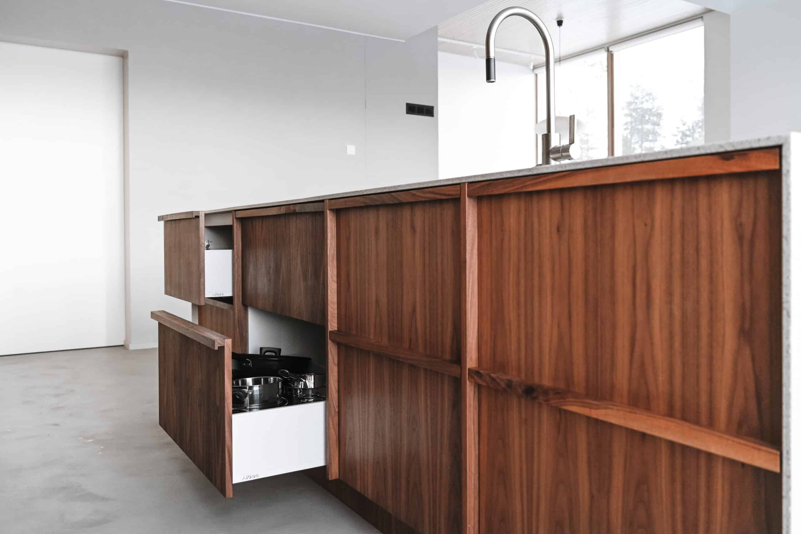 Arkkikaluste Referenssi